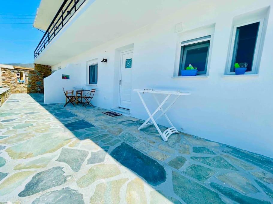 Cozy, Newly Renovated Apartment In Gavrio. Exterior photo